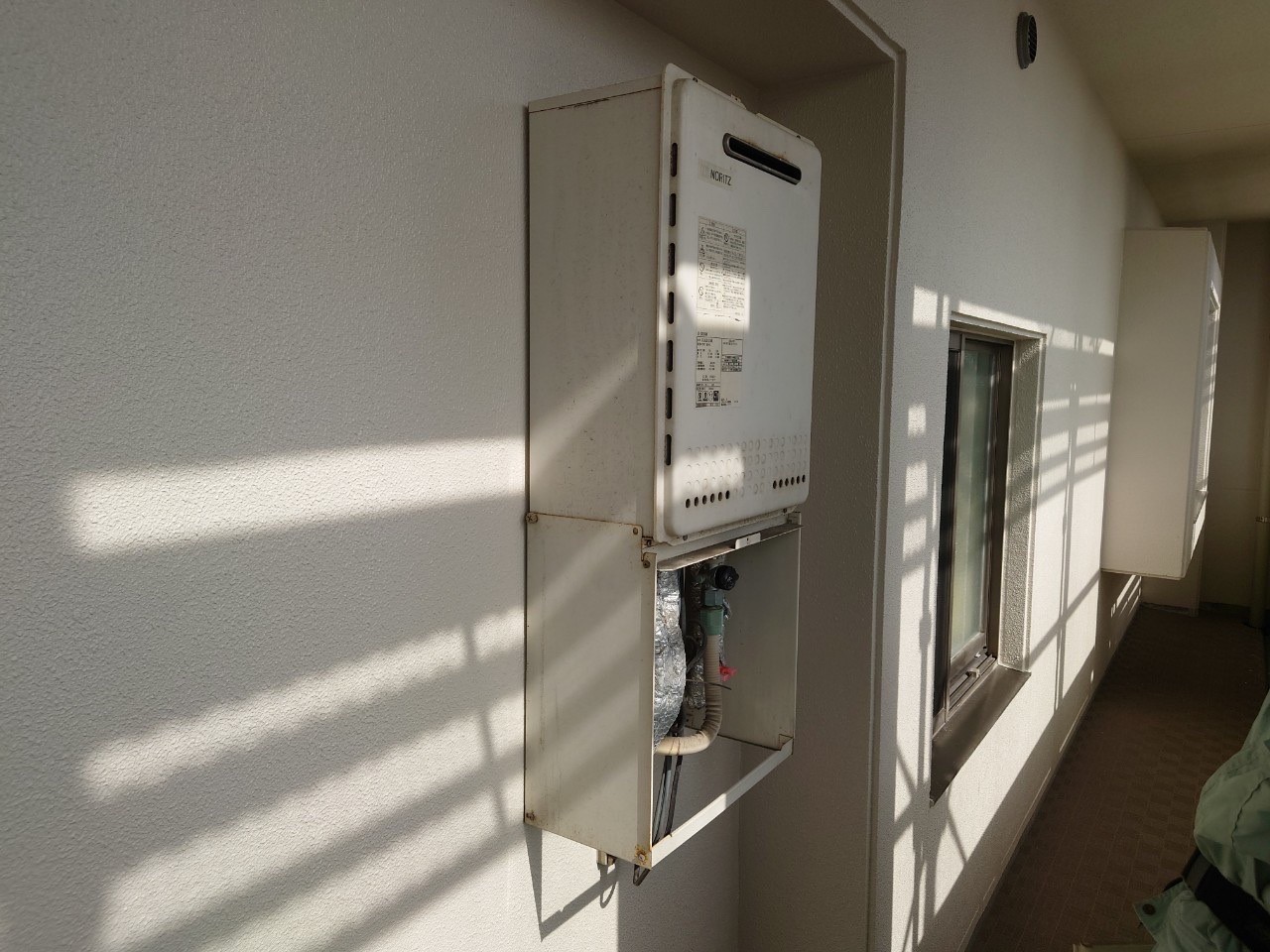 �����������ع��� GT-2460SAWX-2 BL ���츩Ļ����